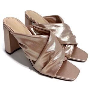 Adrienne Vittadini Gold Twist Block Heel Mules Slides Rose Gold Size 6